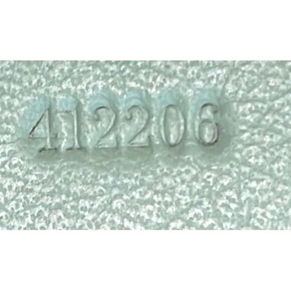 Loewe Basket Tote Raffia Medium Green - Picture 6 of 6